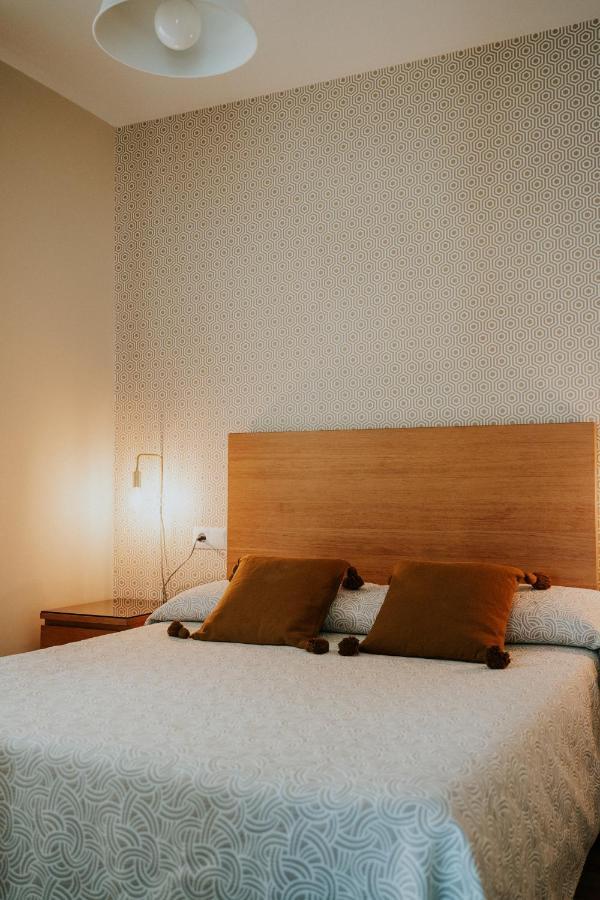 Apartamentos Poniente - Mares Торре-дель-Мар Екстер'єр фото